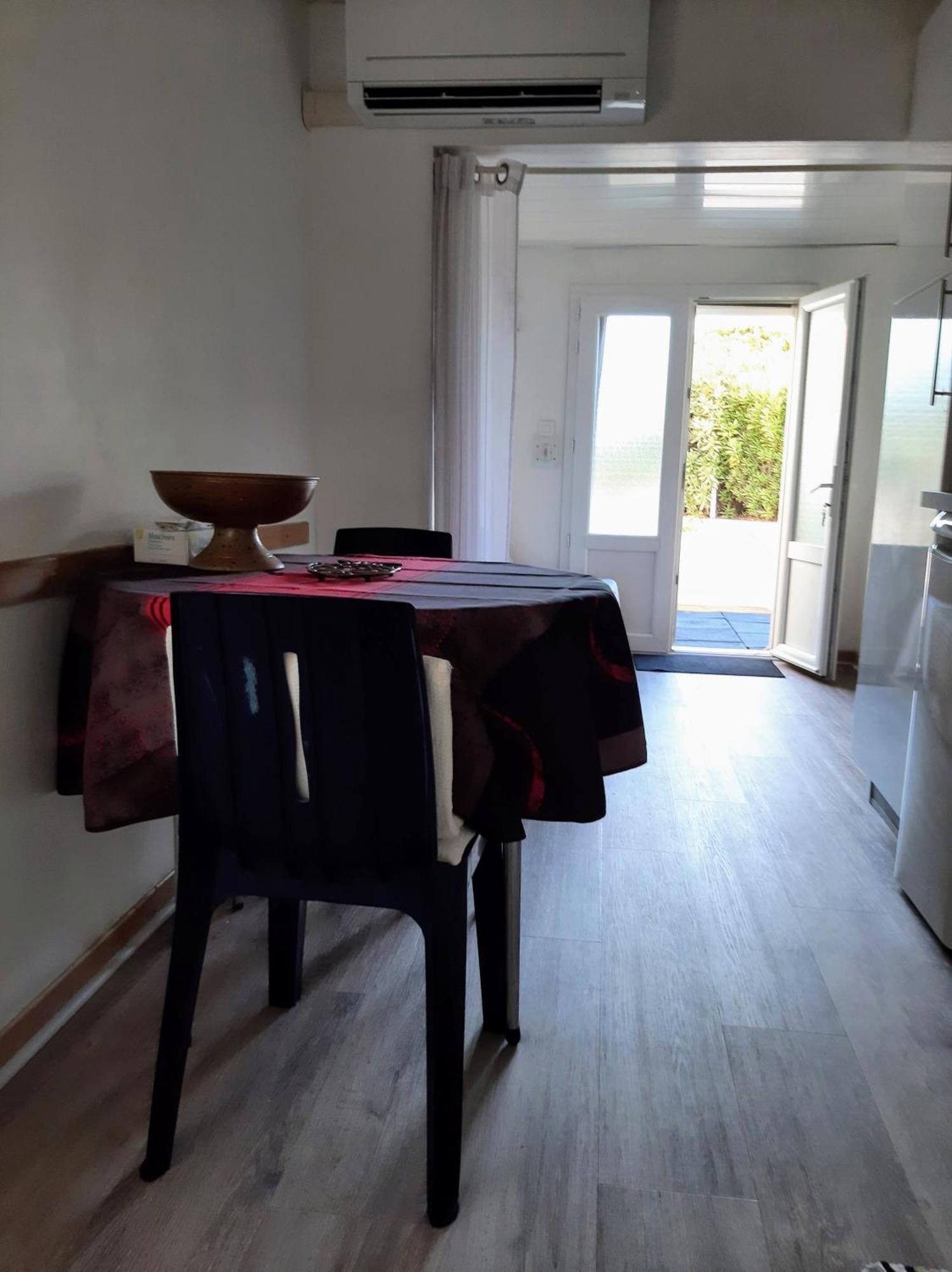 Appartement Meuble Bord De Mer Fos Sur Mer Fos-sur-Mer Buitenkant foto